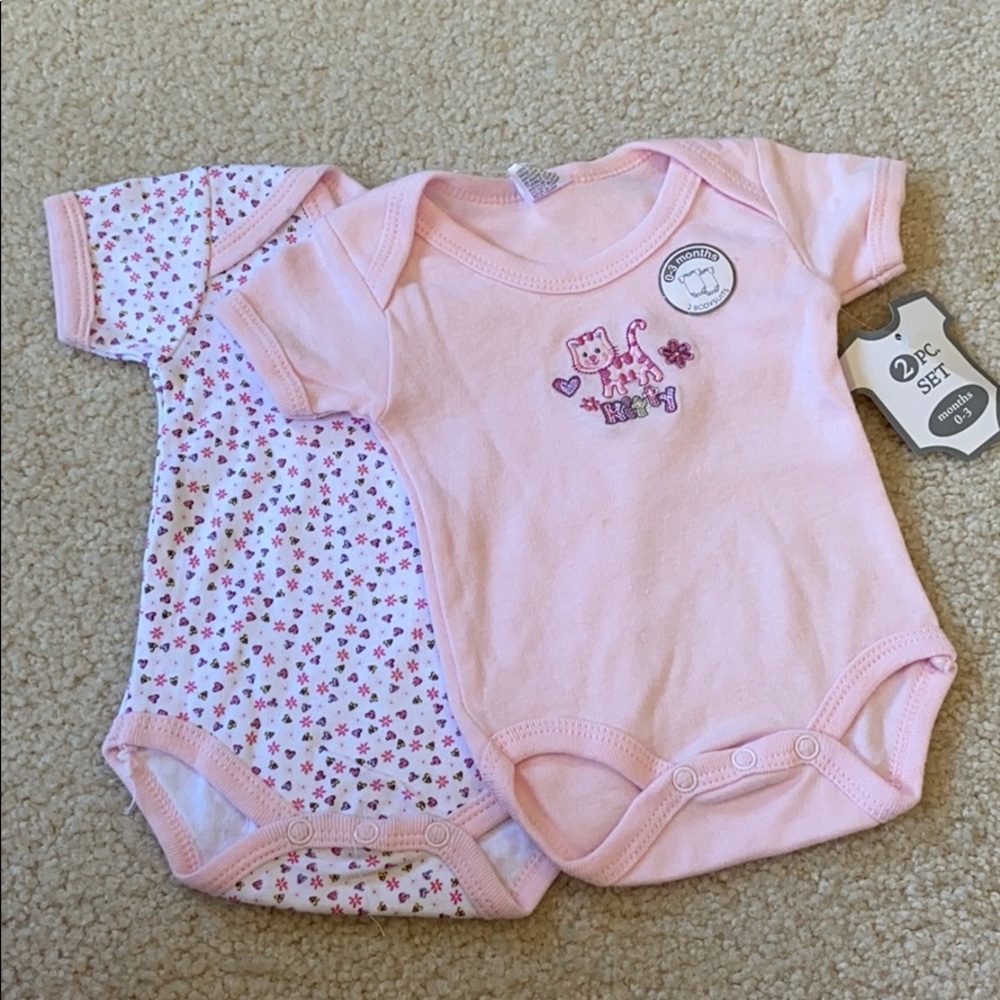 NWT babygear 2 piece set of onesies